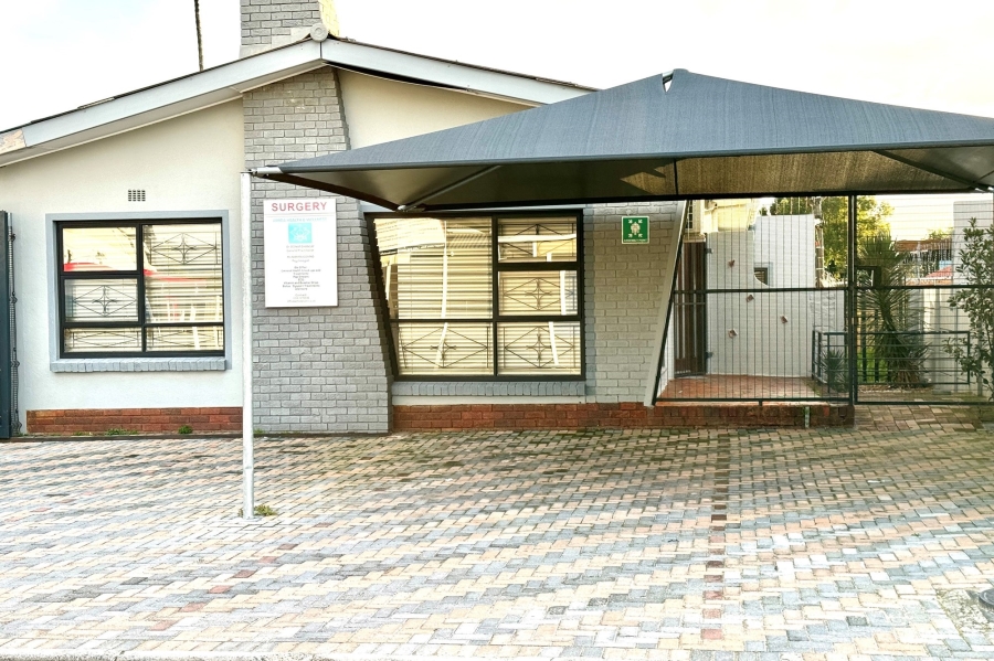 Commercial Property for Sale in De Kuilen Western Cape